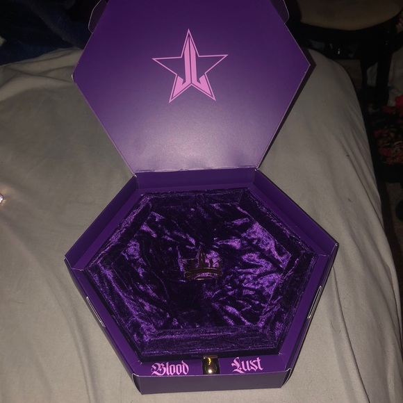Jeffree star cosmetics Blood Lust